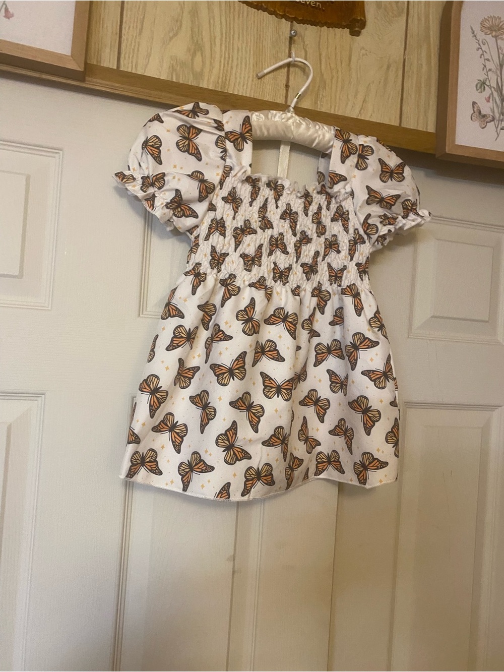 Source Unknown White Kids Top with Orange Butterfly Print